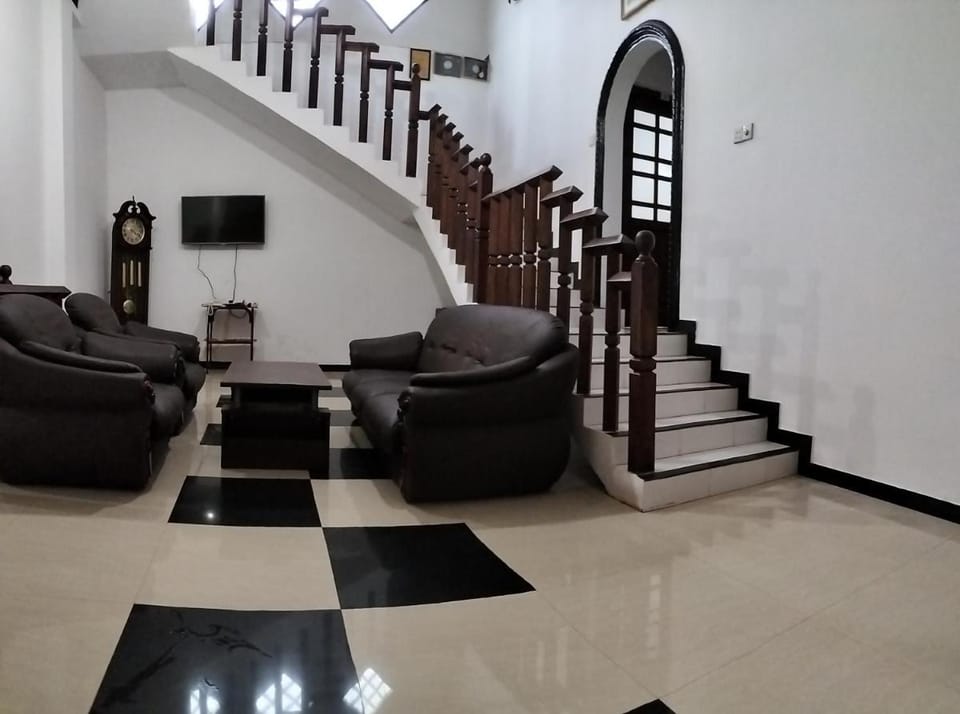Sajee Villa  Villa in Hikkaduwa