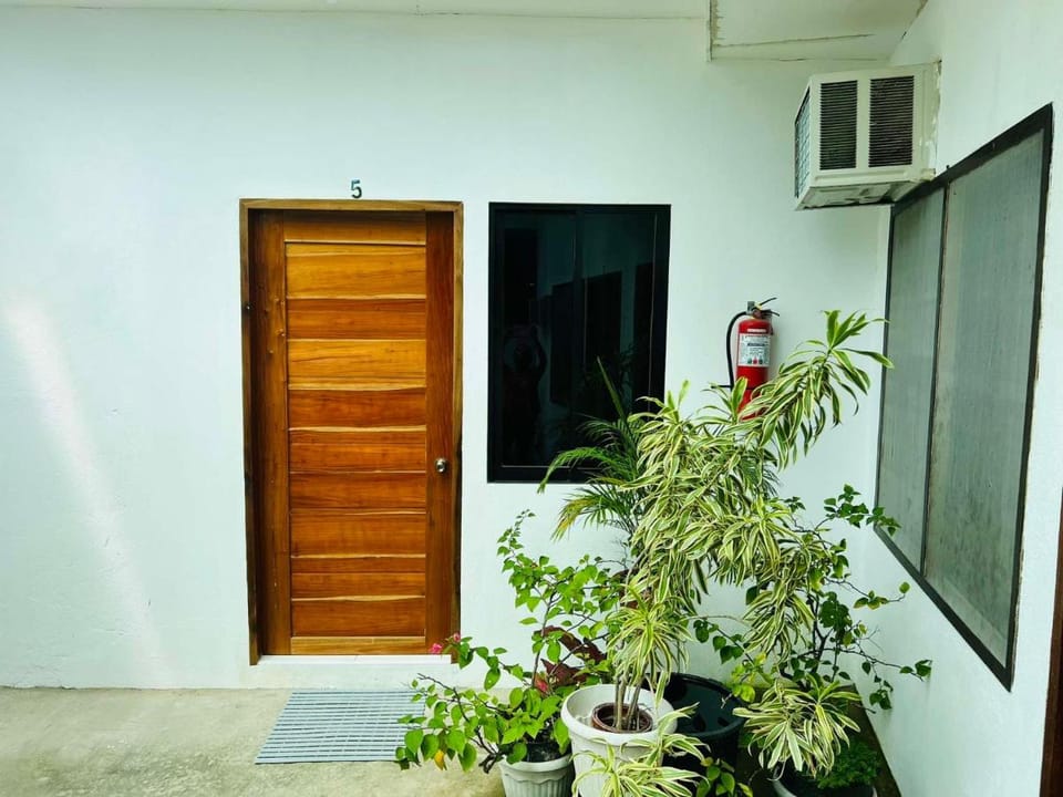 GJE’s LODGE  Apartment in Central Visayas