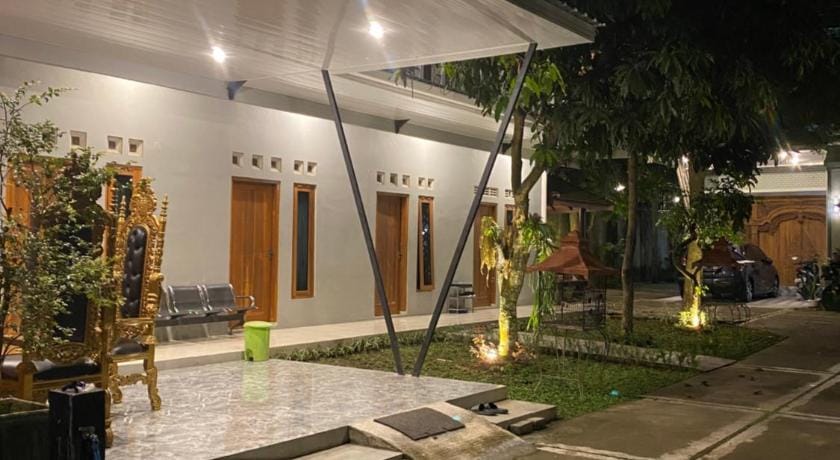 Homestay Riffa Syariah Vacation rental in Special Region of Yogyakarta