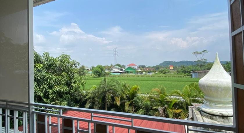 Homestay Riffa Syariah Vacation rental in Special Region of Yogyakarta