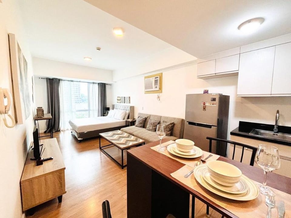 Abreeza Place Cozy Condo Apartment in Davao City