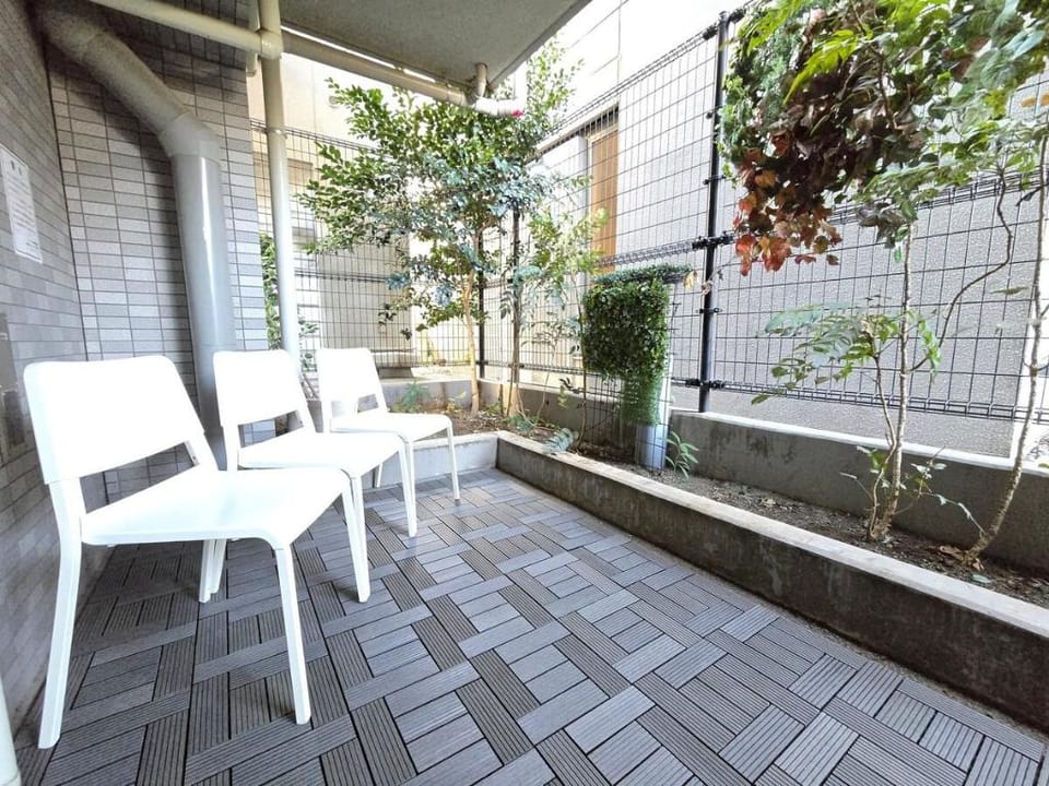 New! 4 minutes by train + 6 minutes on foot to Shinjuku Station! Up to 7 people Apartment in Shinjuku