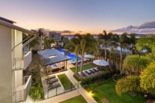 Penthouse with Rooftop and Spa - 3 BR Kingscliff Apartment in Kingscliff