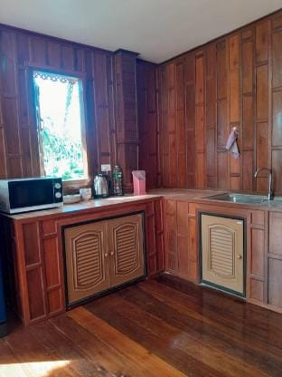 Coco Retreat Ban Krut Thai Orchard House 1 Vacation rental in Prachuap Khiri Khan, Thailand