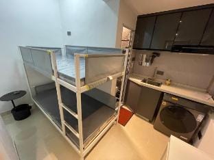 N3:Private Suite for 2 with Washer, 30 Sec to MTR Apartment in Hong Kong