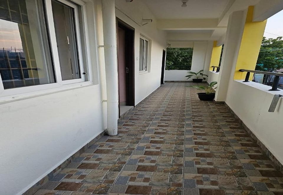 Pondy Pleasant Stay Hotel in Puducherry