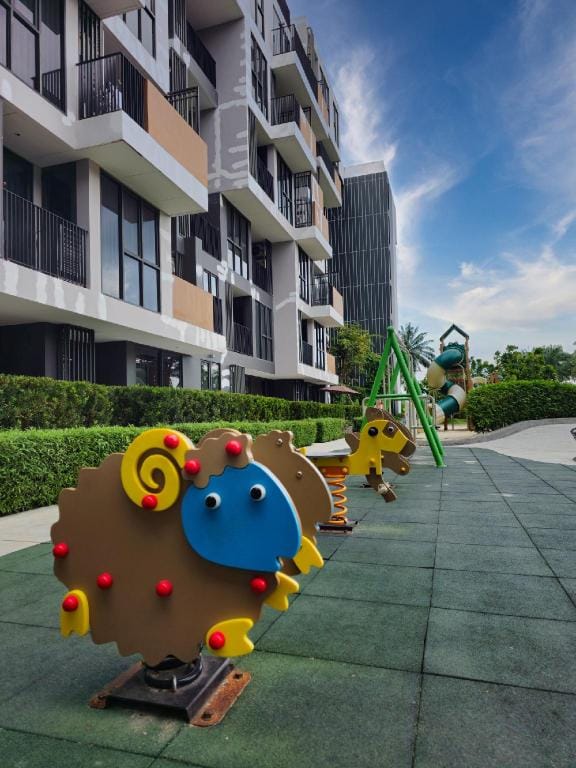 Laguna 1BDR  10 min to the Sea Roof Pool Apartment in Choeng Thale