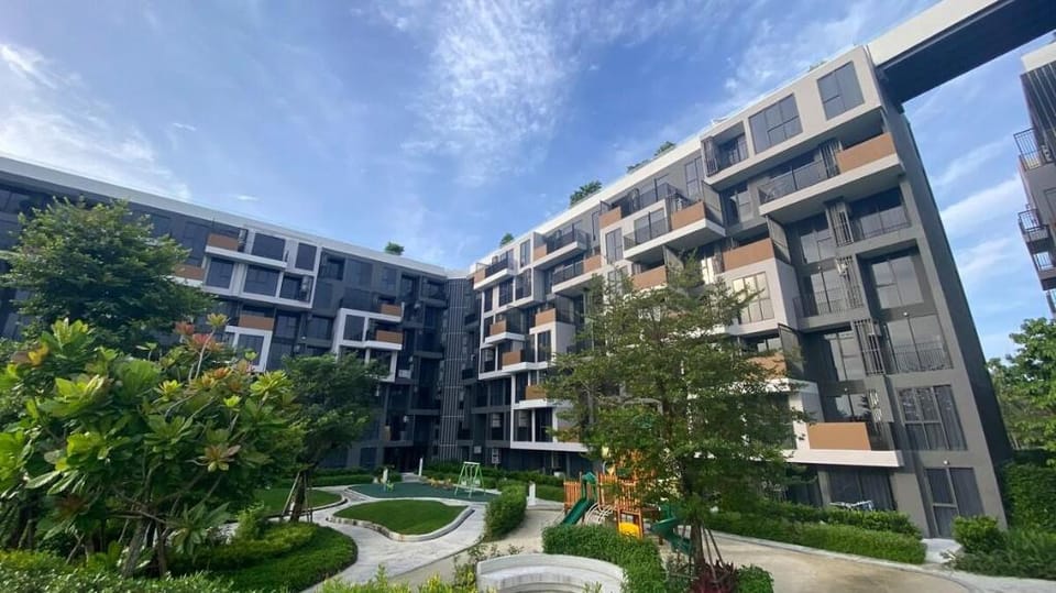 Laguna 1BDR  10 min to the Sea Roof Pool Apartment in Choeng Thale
