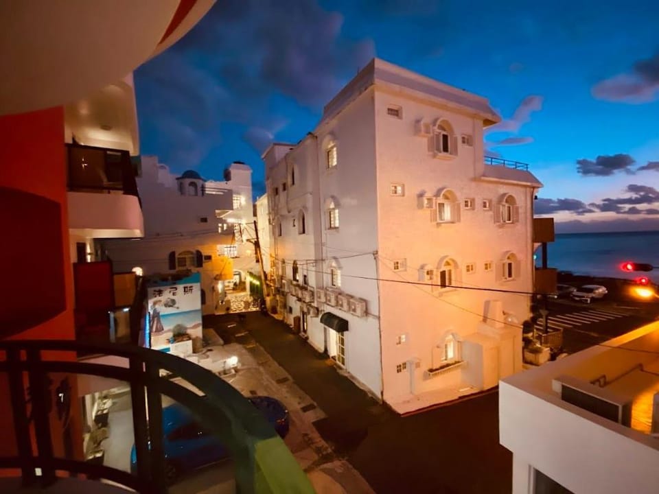 IKenting timehouse beach villa I電動麻將l k歌l德州l廚房l包棟 Hotel in Hengchun Township