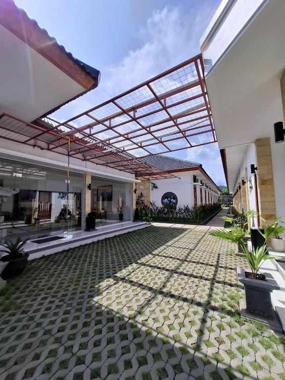 The Cabin Hotel Lovina Bali Hotel in Bali