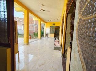 Prabhu Niwas Vacation rental in Uttar Pradesh