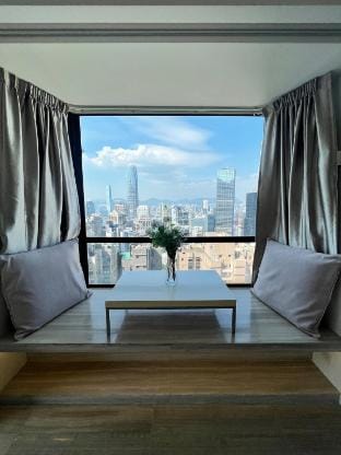 Luxury Penthouse Panoramic view Private Rooftop Vacation rental in Hong Kong