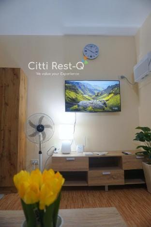 Free Netflix & Wifi (Hermosa by Crown Asia) CRQ-1 Apartment in Las Pinas