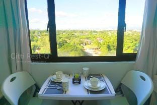 Free Netflix & Wifi (Studio City Alabang) CRQ-1 Apartment in Muntinlupa
