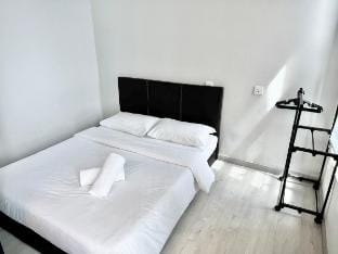 Upper Floor City View @JQ Central Near Suria Sabah Apartment in Kota Kinabalu
