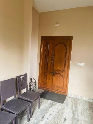 White House Villa-Close to Rock beach Apartment in Puducherry