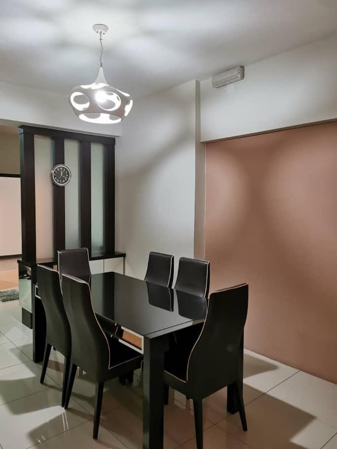 Riverfront Apartment@KintaRiverfront Ipoh City Apartment in Ipoh