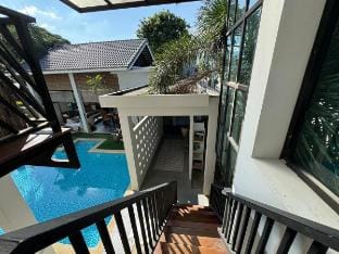 SiamHome/8 Bedroom Private Pool Villa Vacation rental in Chiang Mai