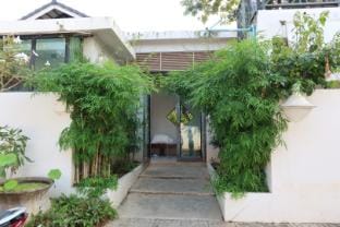 SiamHome/8 Bedroom Private Pool Villa Vacation rental in Chiang Mai