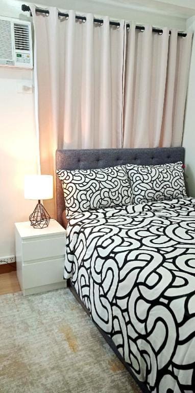 Rich 1-Bedroom condo for rent Apartment in Quezon City