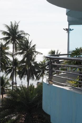 Beachfront Tropical Studio with Partial Sea View  Apartment in Chon Buri Changwat