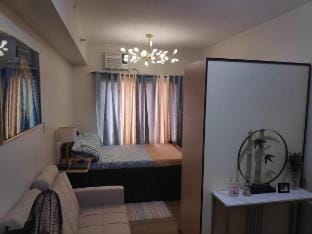 Budget Condo in C5 Ext Las Piñas Apartment in Las Pinas