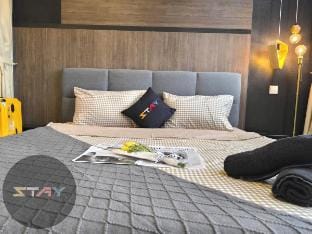 Meridin Sovo 2Pax Cozy Corner 1Bed Netflix By STAY Apartment in Johor