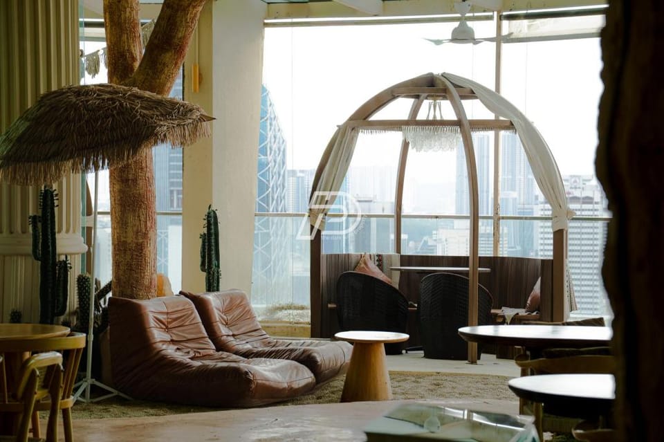 Best View Hostel @ Regalia KLCC Hostel in Federal Territory of Kuala Lumpur