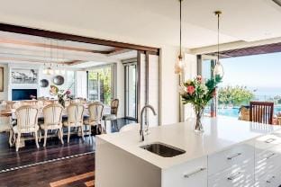 Sea View Sanctuary at Shakawe Villa Villa in Camps Bay