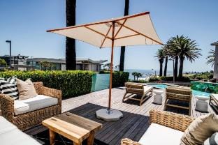 Magical Holiday Home Walking Distance to the Beach Vacation rental in Camps Bay