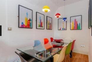 3BR Brentford Apt Overlooking Syon Park| Kew 5min Vacation rental in Brentford