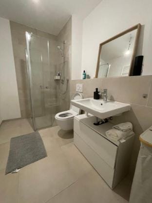 Precious Airport Sta Apartment in Berlin