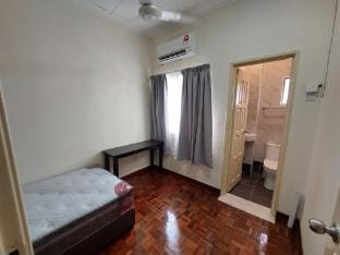 PH10 Putra Heights/USJ Homestay 3B3B, Subang Jaya  Vacation rental in Subang Jaya