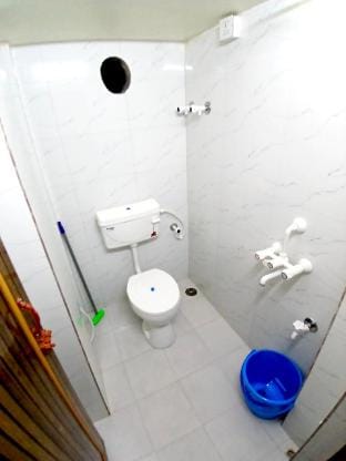Studio room near Quest Mall Vacation rental in Kolkata