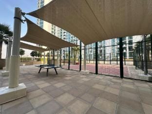 Sunset Haven - Chic Creek Studio Apartment in Dubai