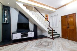 Two Bedroom Villa - Terrace - Chef - upto 6 people Villa in Mumbai
