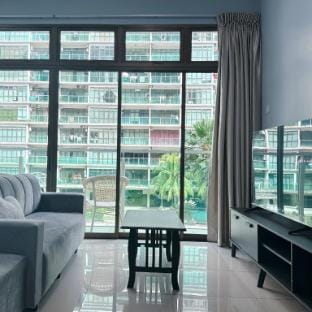 21 - (Netflix) Warm Cozy Home @ Mount Austin, JB Vacation rental in Johor Bahru