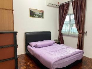 PetsWelcome:4RoomPadunganTerrace Vacation rental in Kuching