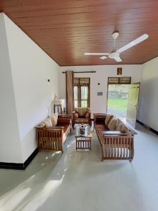Riverside Nature Haven Villa Weligama Villa in Southern Province