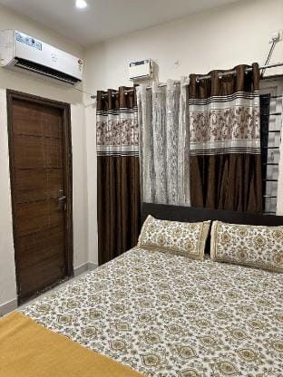 Modern Comfortable Service apts Apartment in Bengaluru