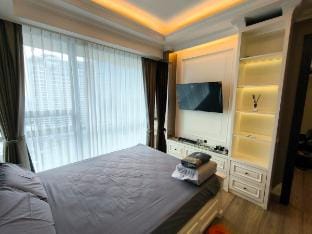 st.moritz apartment lippomall puri w private lift Apartment in Jakarta