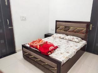 Shantinath Dham  Vacation rental in Uttar Pradesh