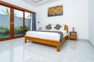 Made Ubud Villa By Bali Cabin Villa in Abiansemal
