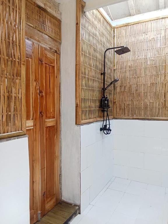Kushak Bungalow Gili Trawangan Hotel in Pemenang