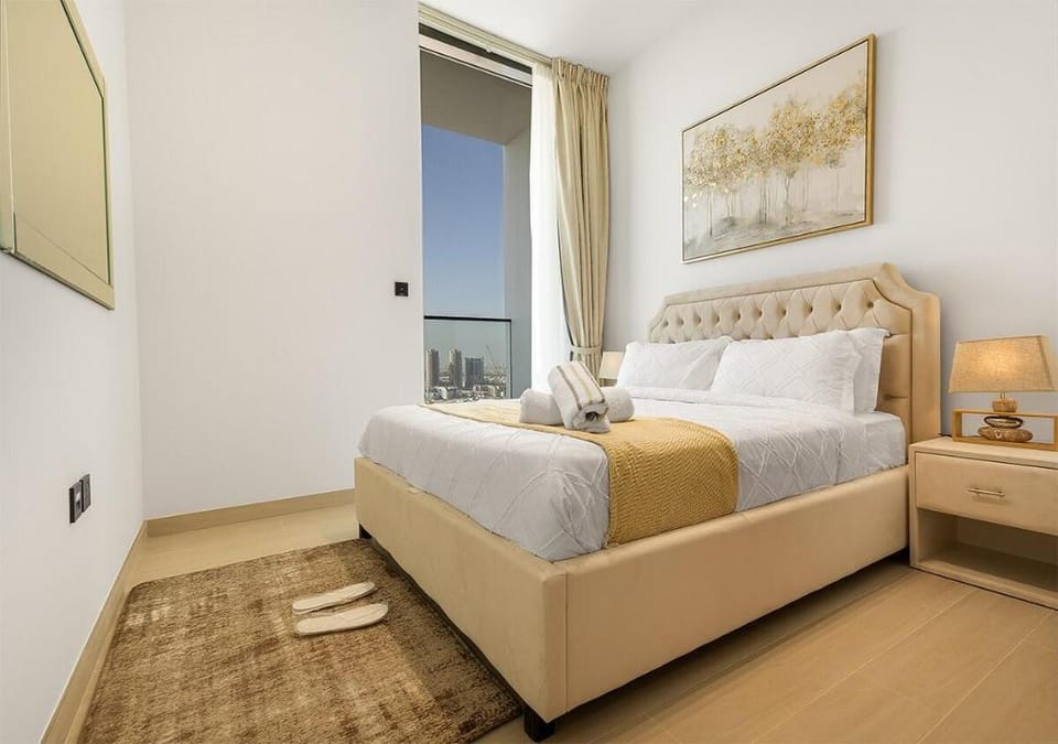 Luxury Brand New 1 BHK Open View Apartment in Dubai