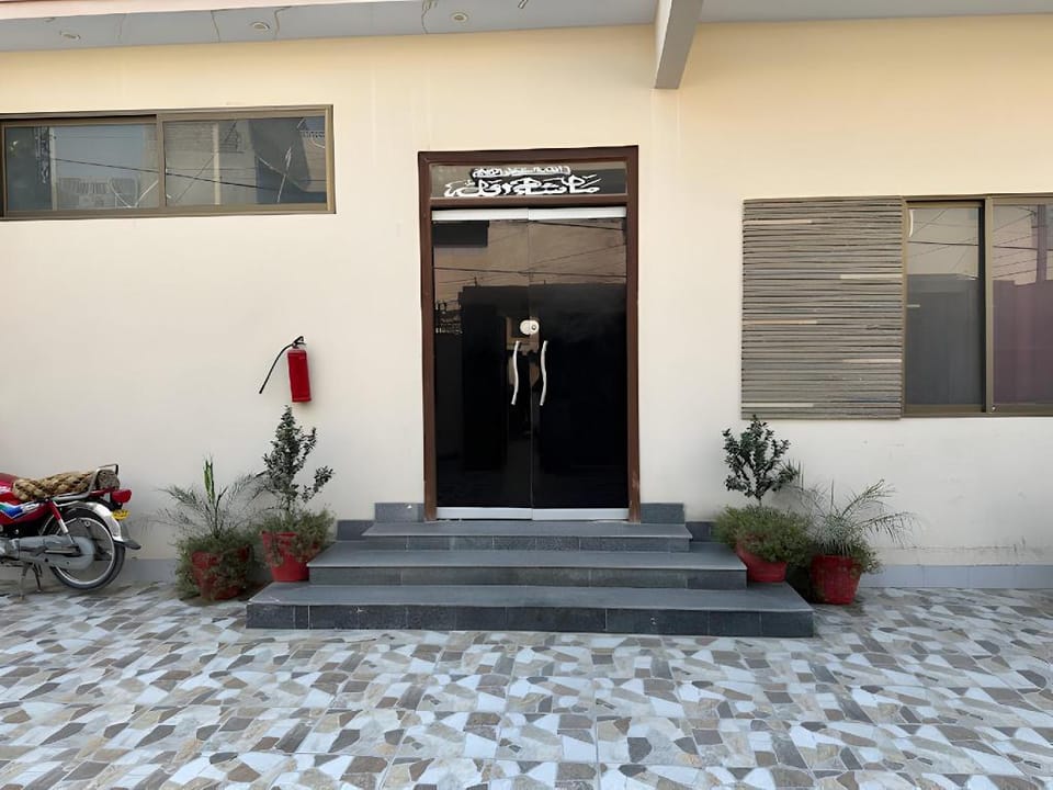 Five Star Inn Guest House Hotel in Sindh