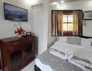 Estien's cozy home in Puerto Princesa w/wifi 4 Apartment in Puerto Princesa