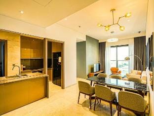 MarQ Luxury Apartment - City Center, Infinity Pool Vacation rental in Ho Chi Minh City