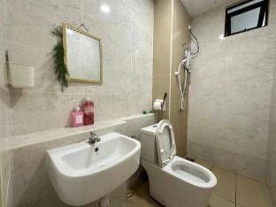 D'Summit Residences 3 bedroom|Wifi Netflix Youtube Apartment in Johor Bahru
