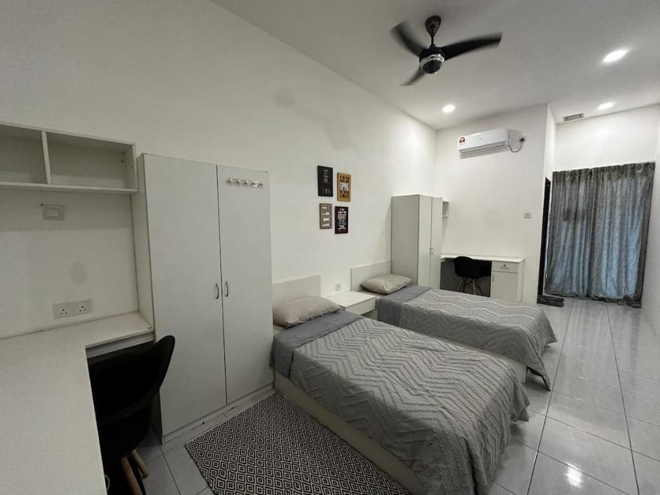 comfy soho Apartment in Perak Tengah District